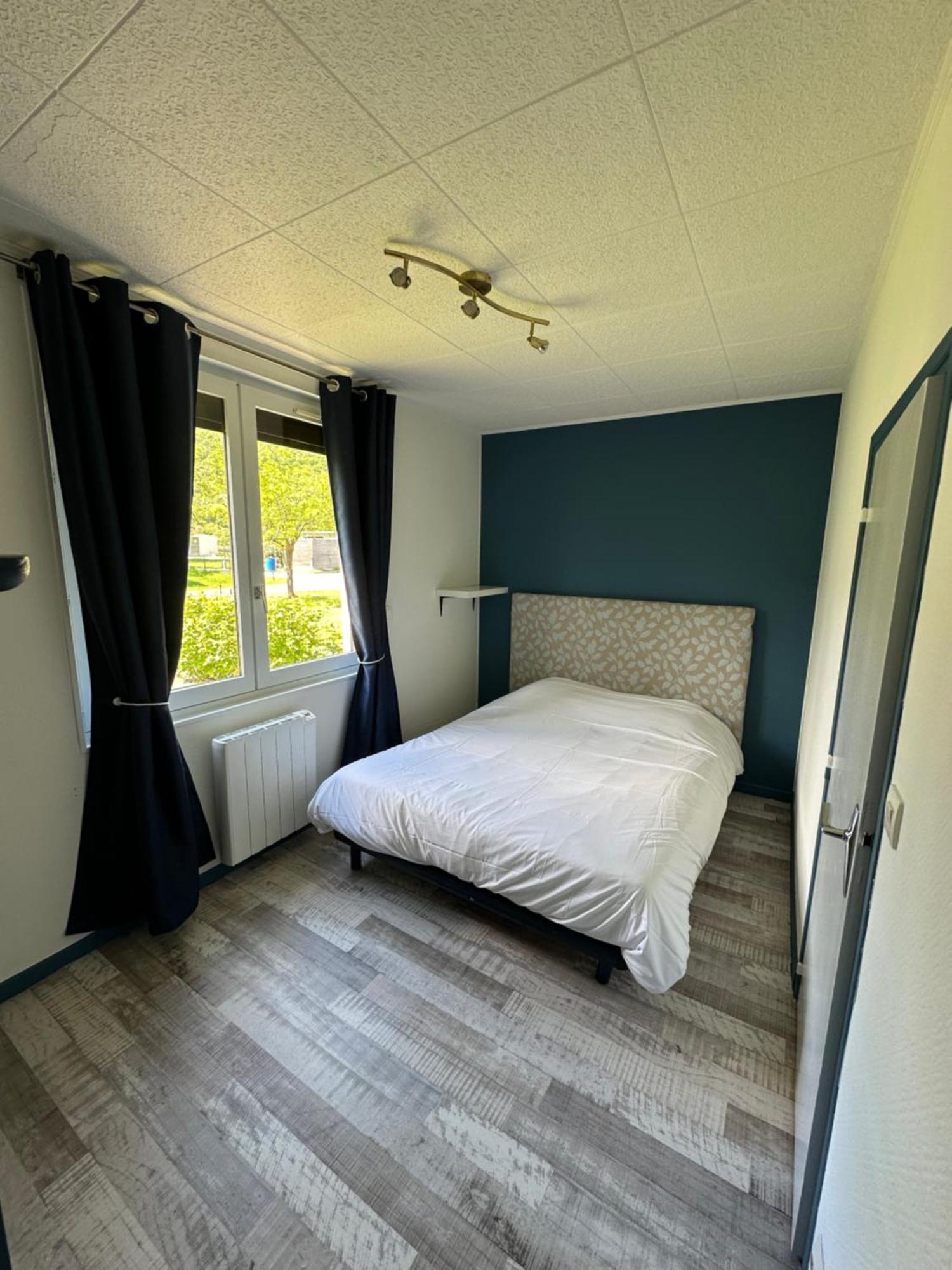 Camping De La Seine Jumieges Exterior photo